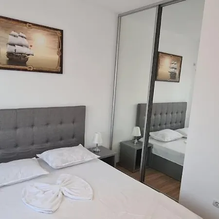 Apartament 2 Moonlight Et 3 Lake View Apartmán *